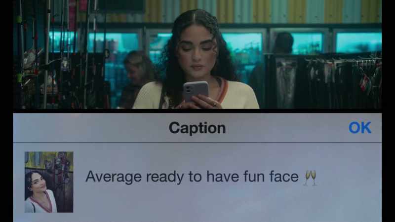 {\an8}Average ready to have fun face