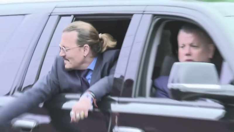 {\an8}- Depp is a master actor, dude. - [host laughs]