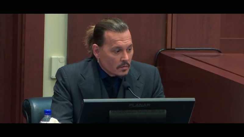{\an8}[Depp] It is indeed. Uh, Ms. Heard asked me to hold the ice cream