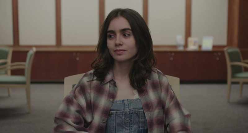 {\an8}Ellen is an artist. She's extremely bright and sensitive