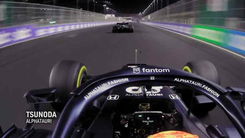 {\an8}Overtake available