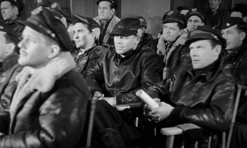 {\an8}I remember coming to the briefing
