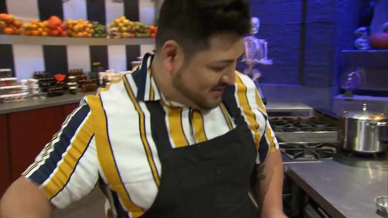 {\an8}I'm Ben Castillo, and I'm a baker who beats the odds