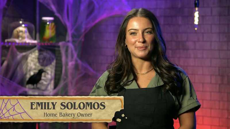 {\an8}I'm Emily Solomos. I'm 25 from Long Island