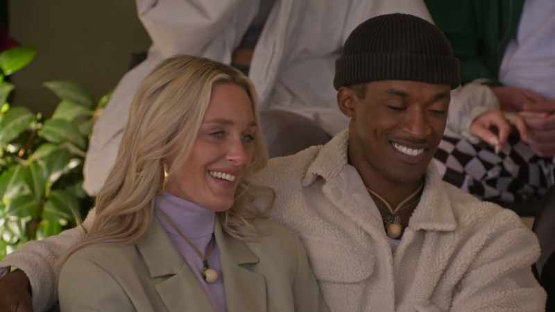 {\an8}I'm glad to see that Morgan and Mickey both see how happy we are