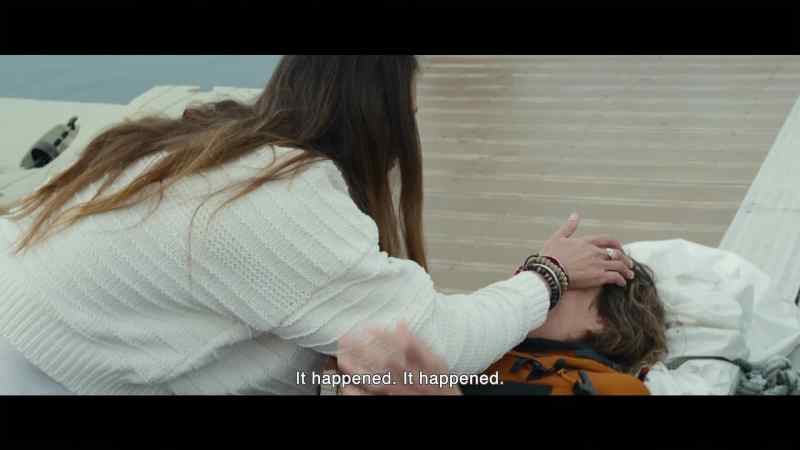 {\an8}[in English]