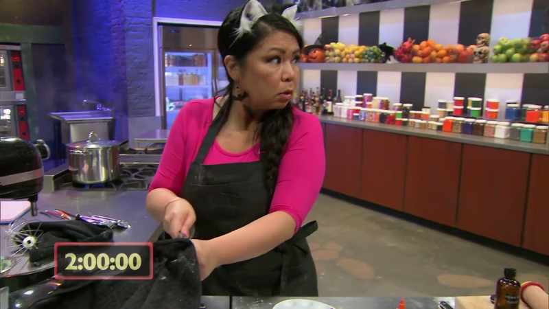 {\an8}[Jet] Cookie makers, you have two hours remaining