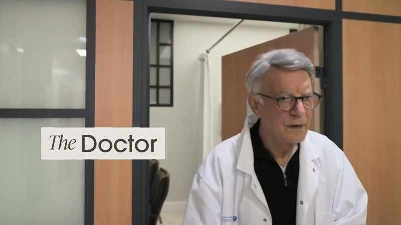 {\an8}LE MÉDECIN