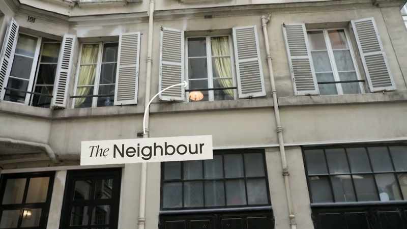 {\an8}LE VOISIN
