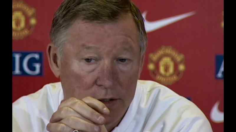 {\an8}SIR ALEX FERGUSON MAN UTD MANAGER 1986 - 2013
