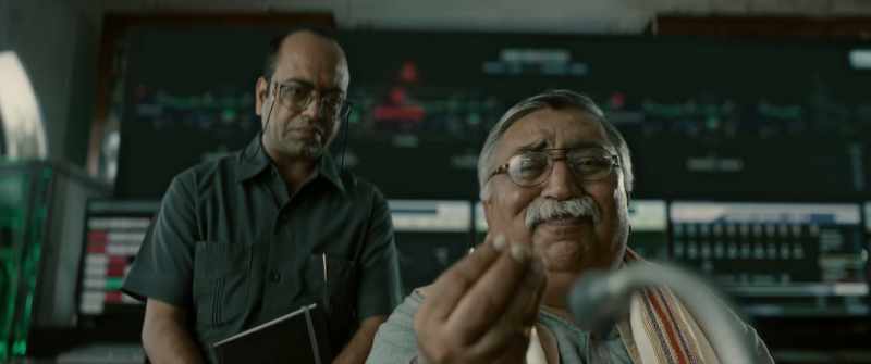{\an8}Sir, please! Give me another chance