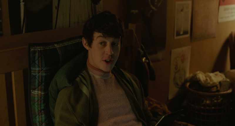 {\an8}So, I'm officially inviting Eli to my dinner out tomorrow night