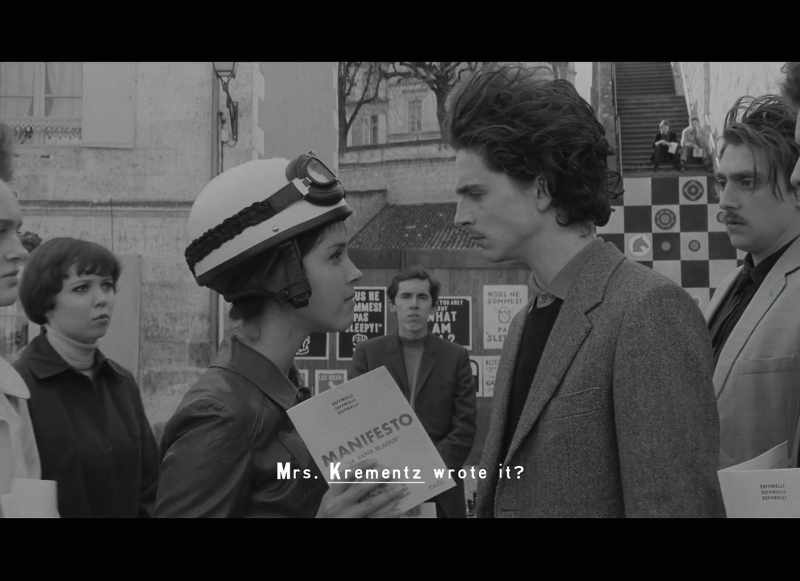{\an8}(SPEAKS FRENCH)