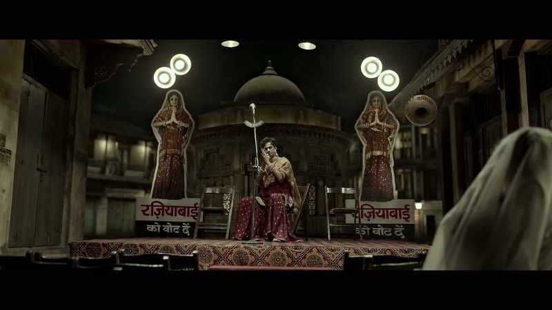 {\an8}VOTE FOR RAZIABAI