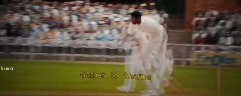 {\an8}Yashpal faces Garner's bowling