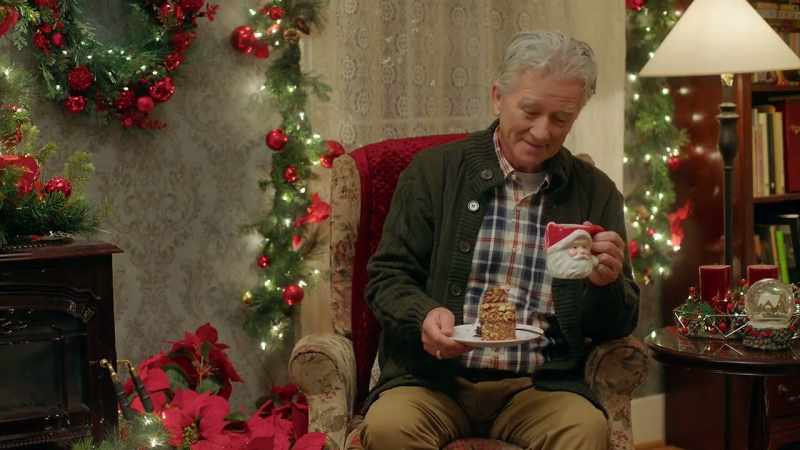 And a candy cane in the cocoa