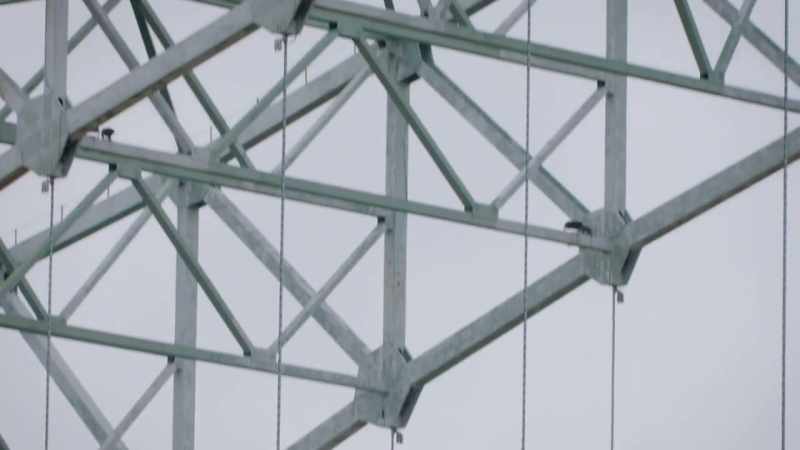 And at the same time, the truss will try to open