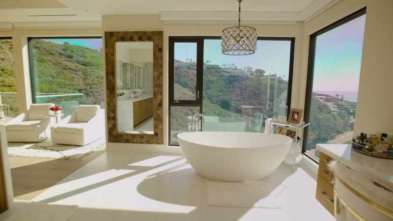 And, Gio, look at this bathroom. Isn't it absolutely stunning?