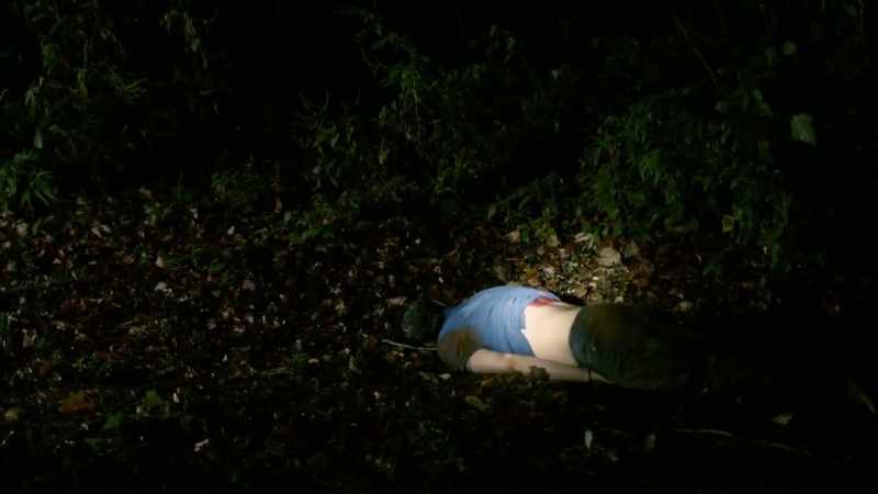 And here this body is covered in dirt