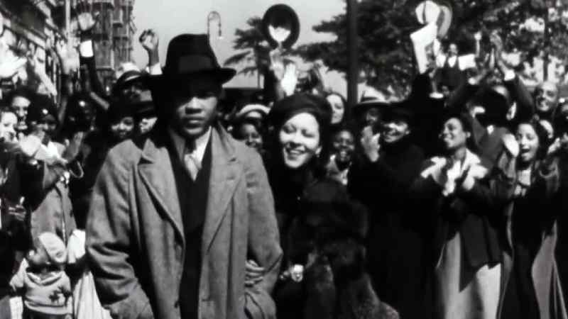 And here's Joe Louis, back in Harlem