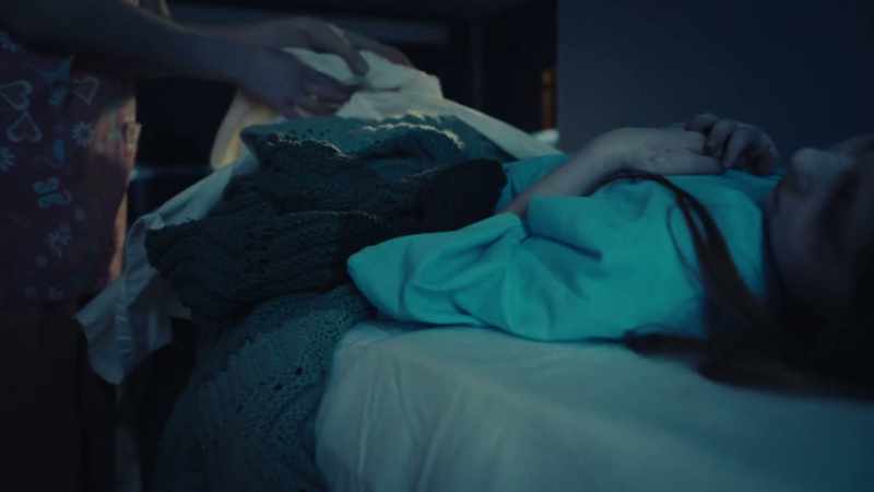 And when I looked in the bed, I noticed a blanket