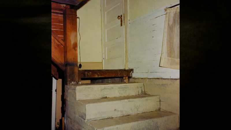 And when I went down to bed, I locked the side door