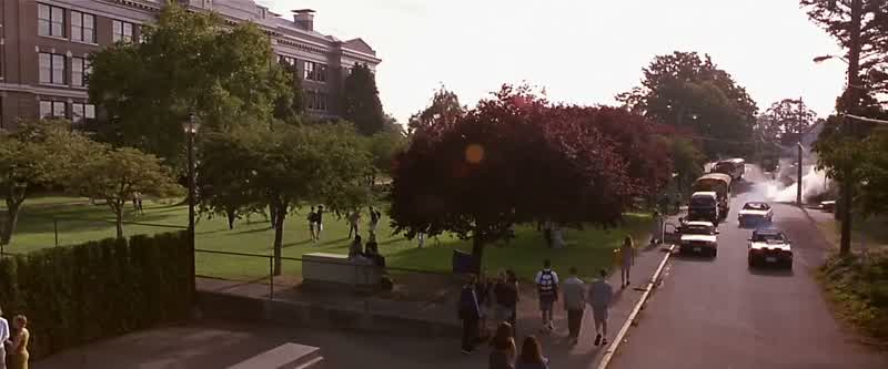 Shorty you are so loudAnd make sure you take your behind to class todayI do be going to class Lunch is not a class ShortyIt is when you got the munchiesSee that's why you such a dumb ass Your