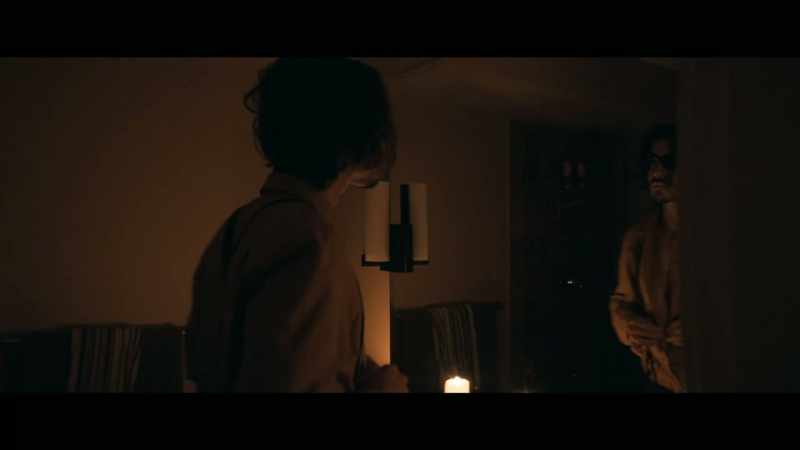 �� And his mother cried as he walked out♪