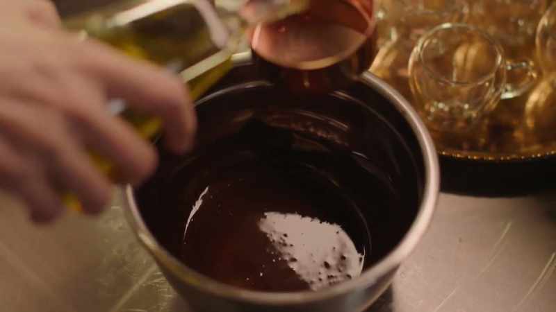 And on top of the chocolate I'm going to pour