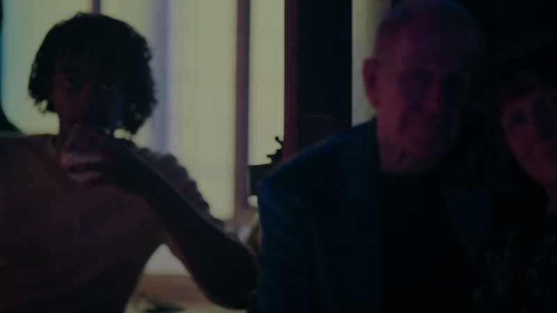 �� And she's singing just for me ♪