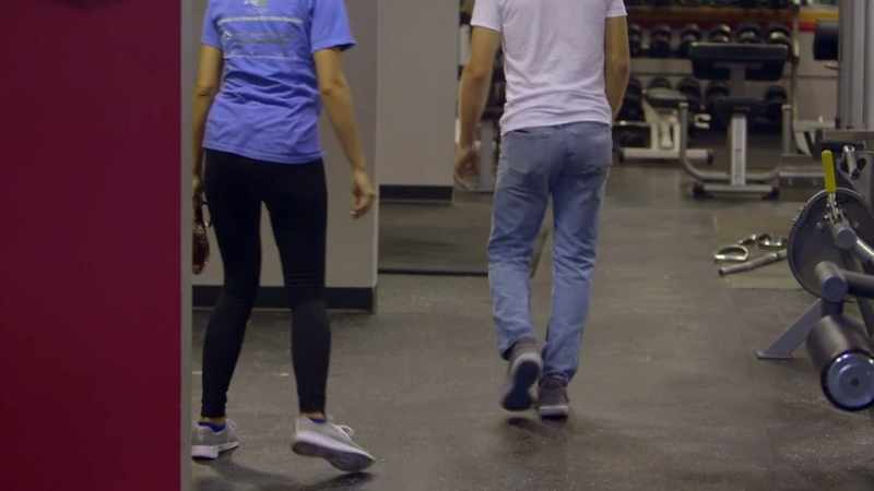 AND SN-- SNEAKERS WITH NO SOCKS?