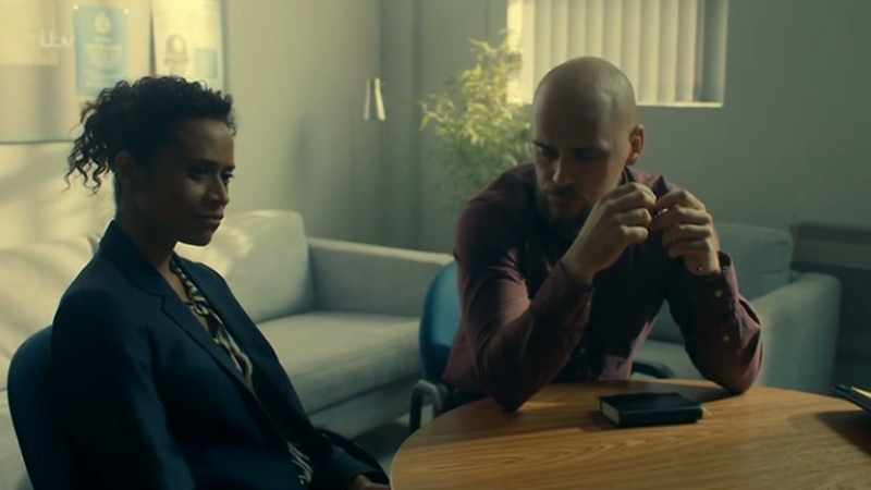 And Tara? Do you think she...? Do you think she loved you? - Yeah, I think maybe she did