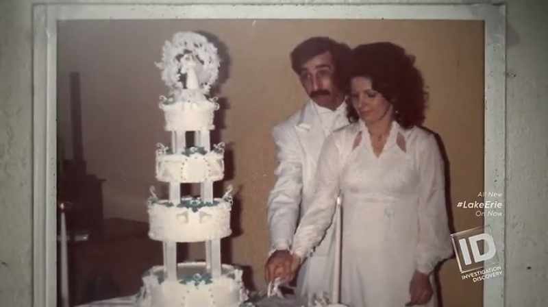 AND THAT'S THEM CUTTING THE CAKE