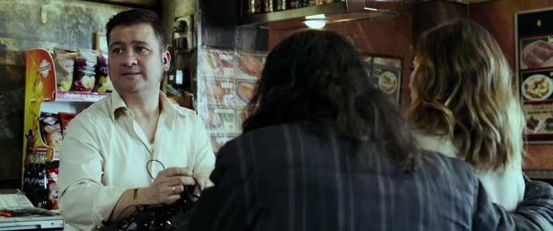 And the bread and tomato? - Give it to him