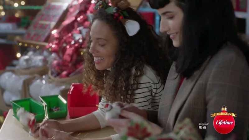 And they're bonding over christmas croquembouche