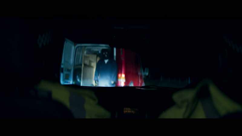 [Andy] Lynn sees a red van