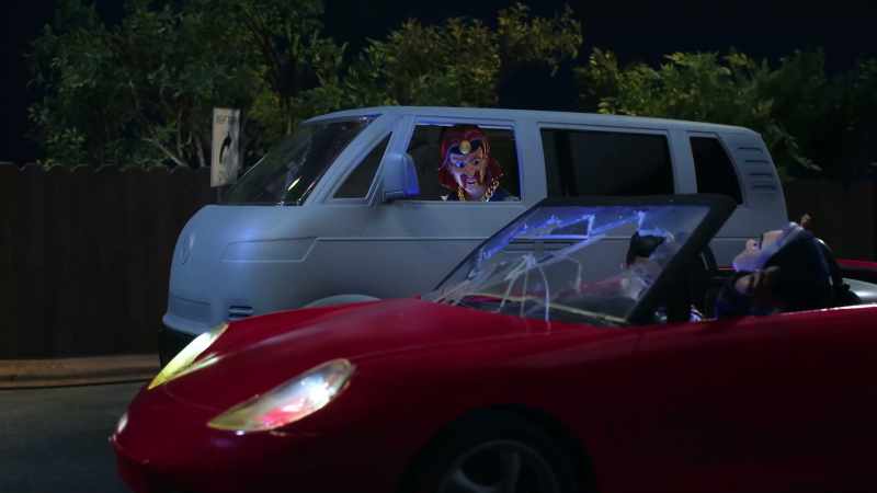 [Angar on radio] ♪ Mississippi Tingle ♪