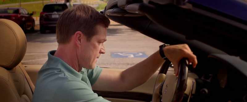 (angry instrumental music) (engine revving)