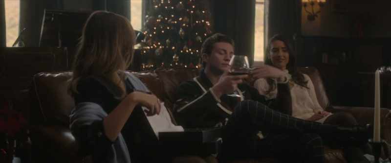 [ANNABEL CHUCKLES] -[FREDDIE CHUCKLES]