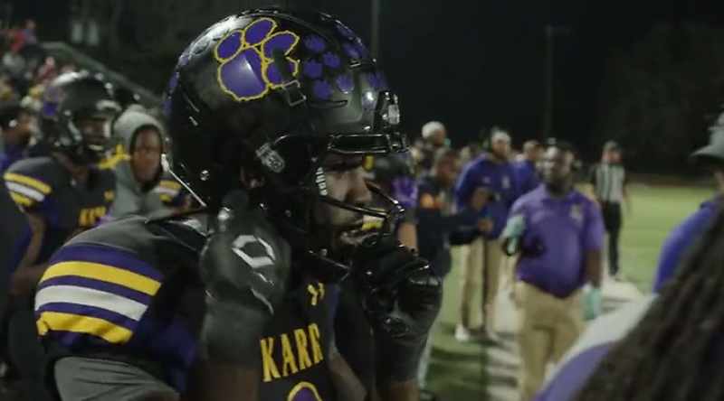 ANNOUNCER 1: Karr's got two timeouts, two minutes to go