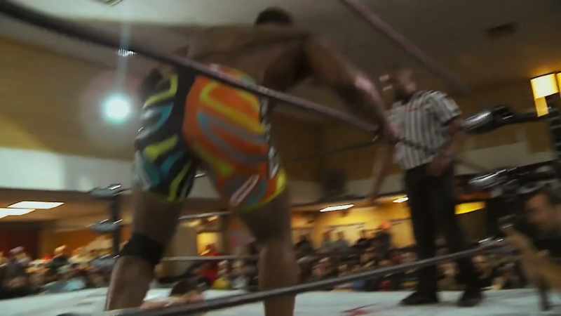 ANNOUNCER: Bouncing off the second rope