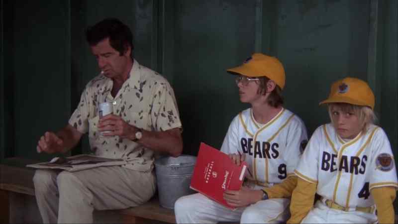 ( announcer ) Don Jacobsen, second base