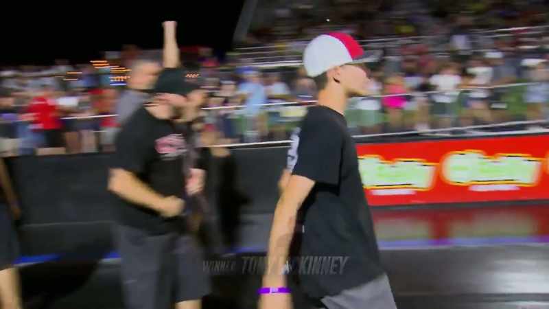 [announcer] It's a win for Scott Taylor