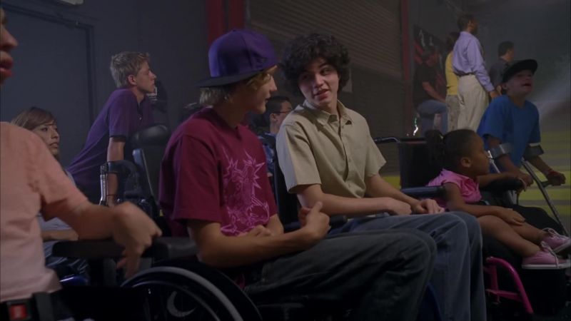 Announcer: Let's hear it for della cart