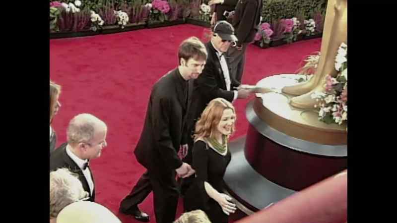 [announcer] The red carpet's most courageous appearance