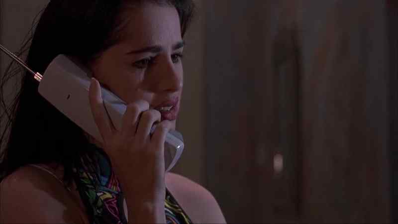 (Answerphone) 'This is Joey. Speak.'