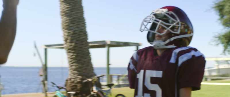 Anybody can catch a football
