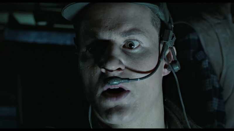 Apone. Talk to me, Apone! -He's gone!