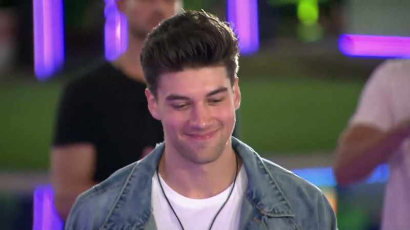 [ APPLAUSE ] >> OKAY, ZAC, YOU CAN GO JOIN