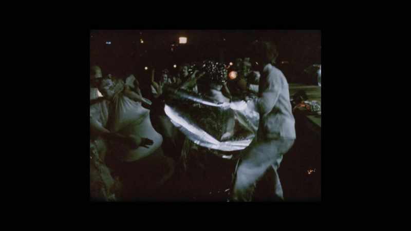 APPLAUSE